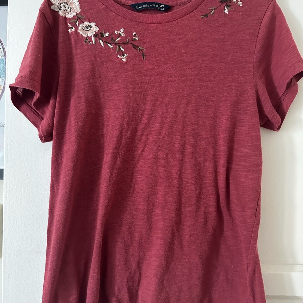 Abercrombie & Fitch Red Embellished Polo T-Shirt